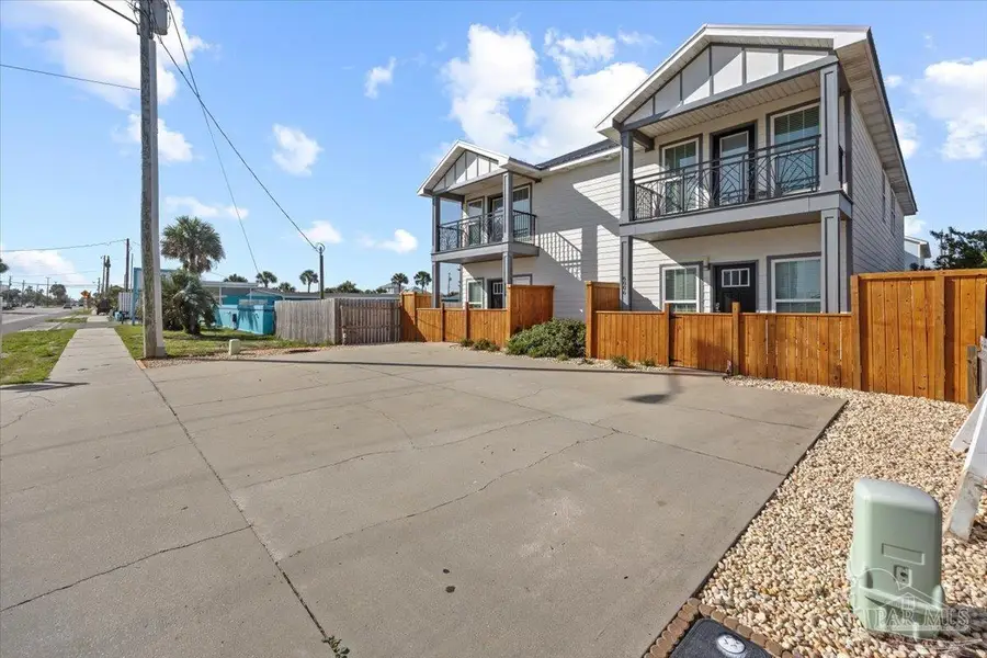 6006 Thomas Dr, Panama City Beach, FL 32408 - Image #3