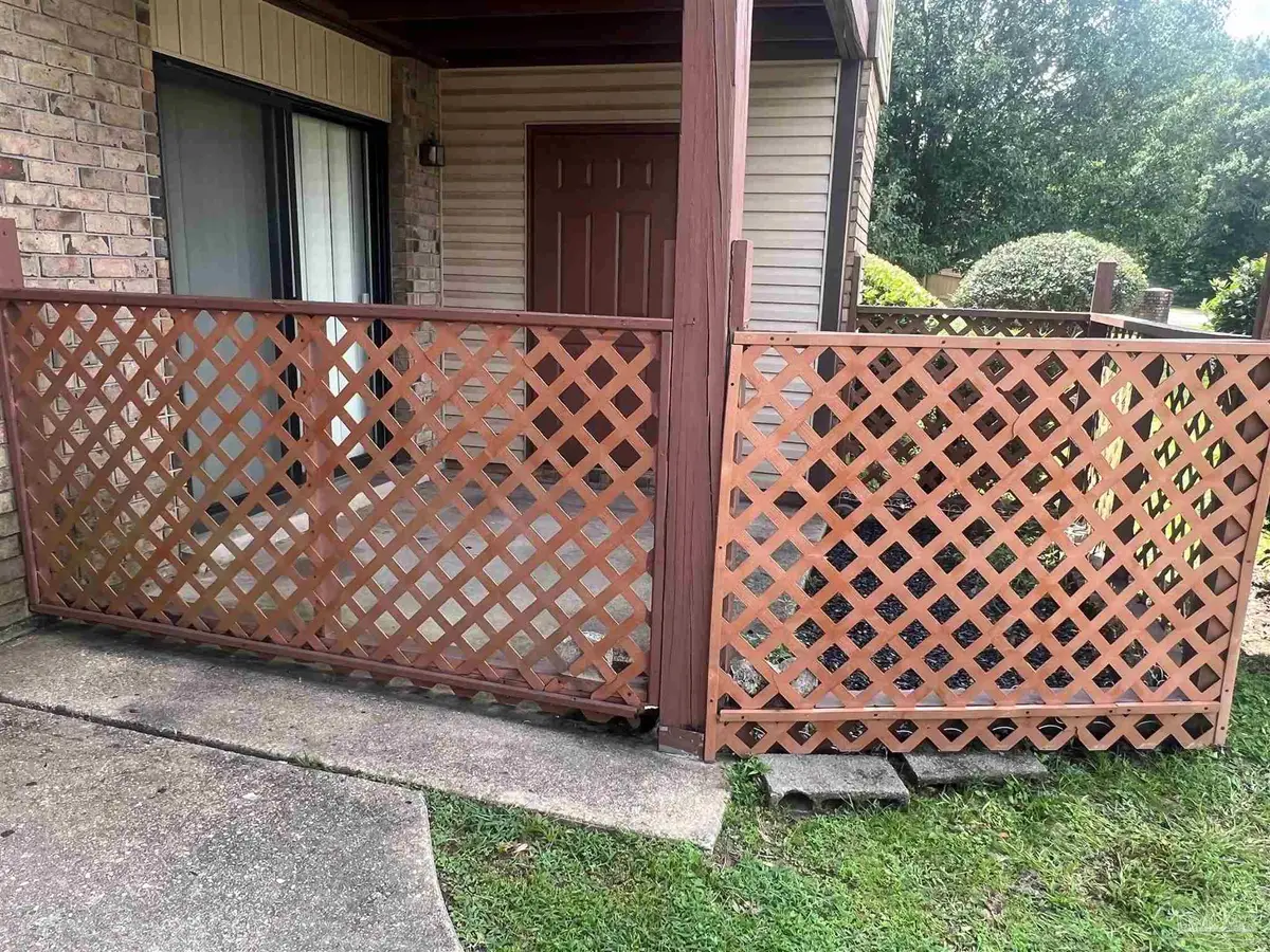 2300 W Michigan Ave #1, Pensacola, FL 32526 - Image #1