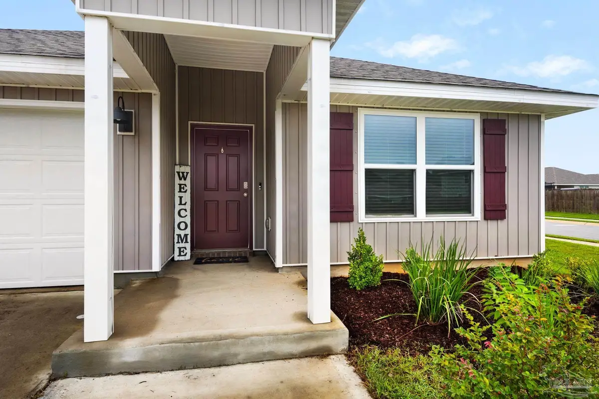 4376 White Cedar Ct, Pace, FL 32571 - Image #1