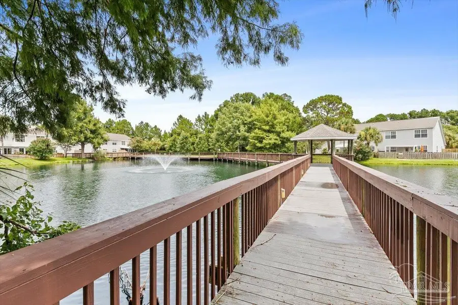 1391 Tiger Lake Dr, Gulf Breeze, FL 32563 - Image #2