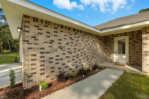 7616 Homerun Rd, Milton, FL 32583