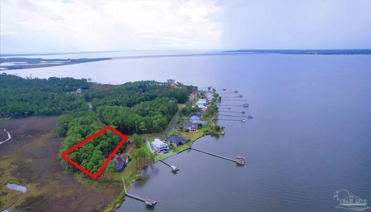 4568 Bayside Dr, Milton, FL 32583 - Image #1