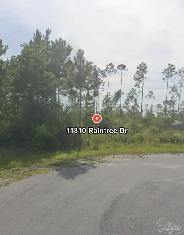 11810 Raintree Dr, Panama City, FL 32404