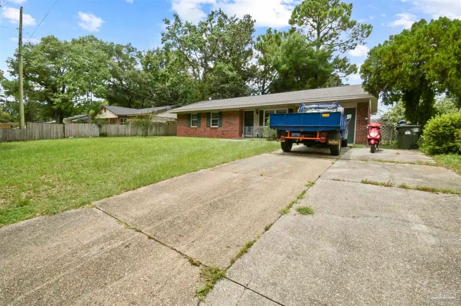 415 Corrydale Dr, Pensacola, FL 32506 - Image #3
