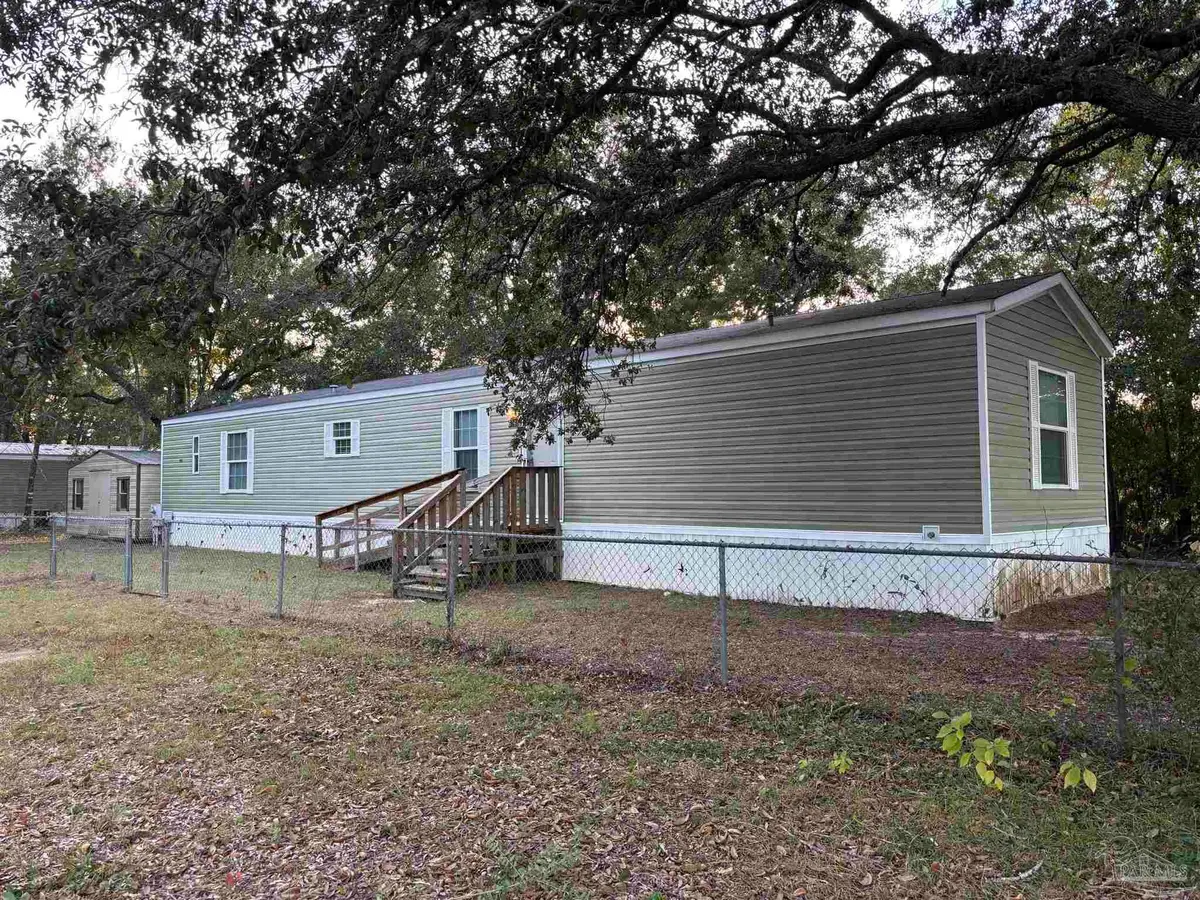 6261 Morgan Rd, Milton, FL 32570 - #1