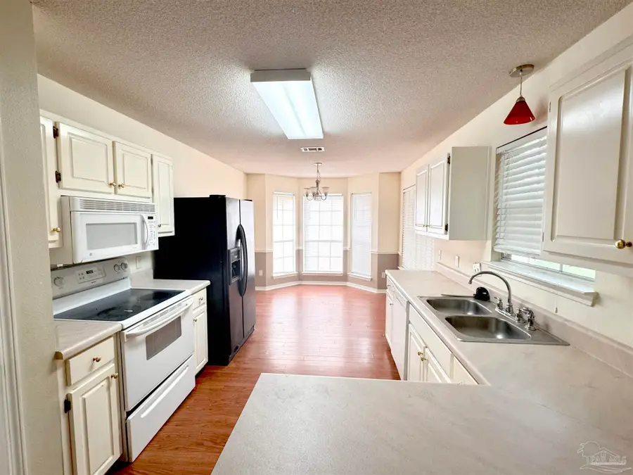 4694 Magnolia Hill Ct, Pace, FL 32571 - Image #3