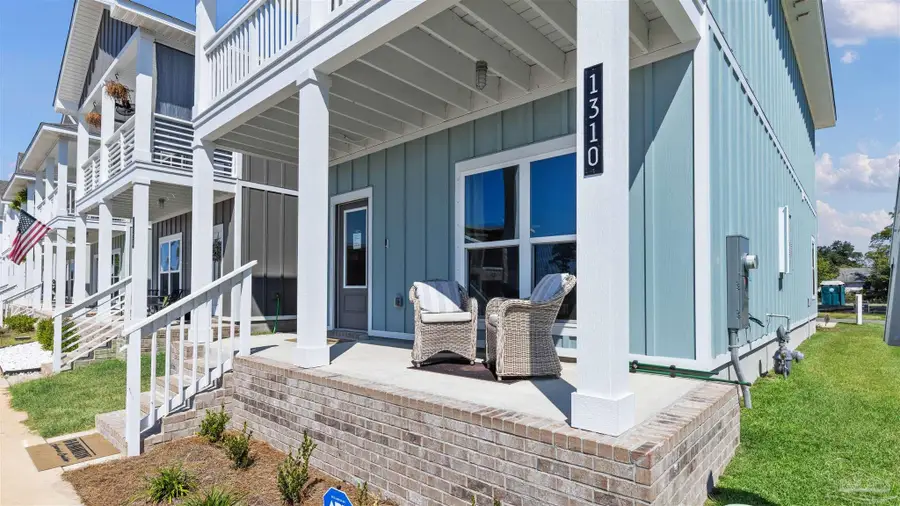 321 S F St, Pensacola, FL 32502 - Image #2