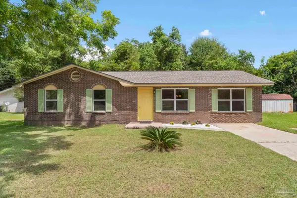 3036 Woodbury Cir, Cantonment, FL 32533