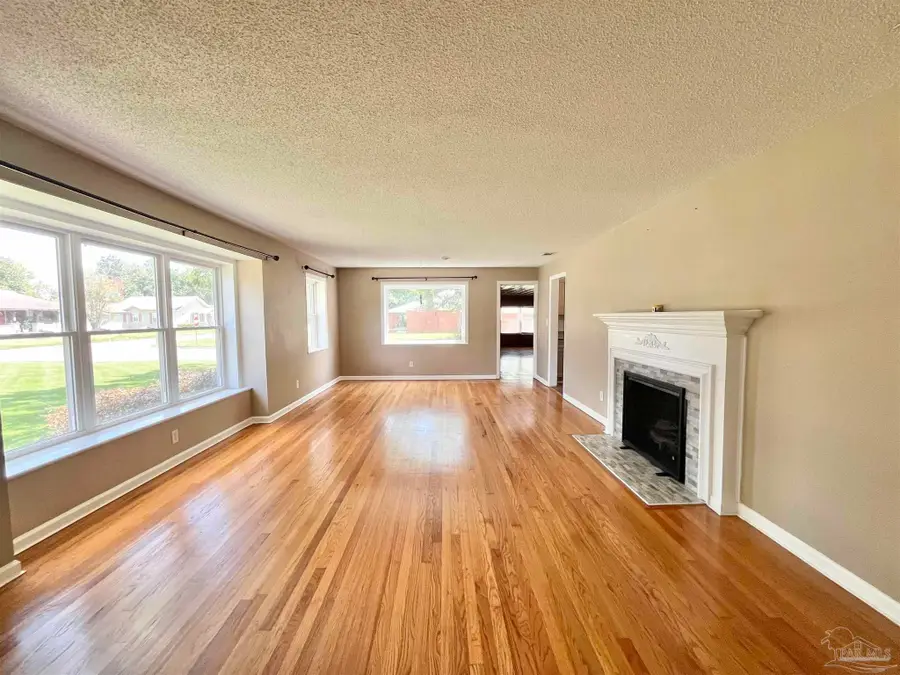 326 E Horner St, Atmore, AL 36502 - Image #3