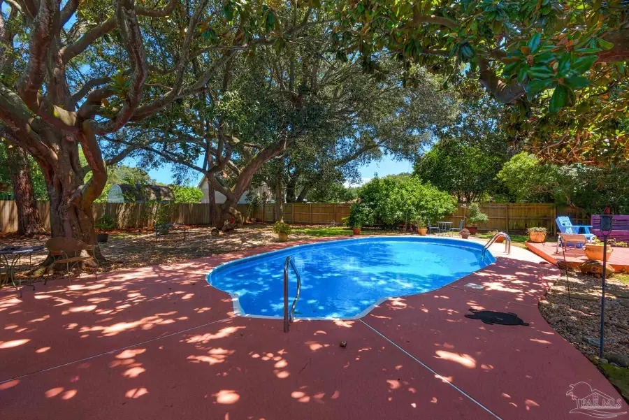 3924 Paradise Bay Dr, Gulf Breeze, FL 32563 - Image #3