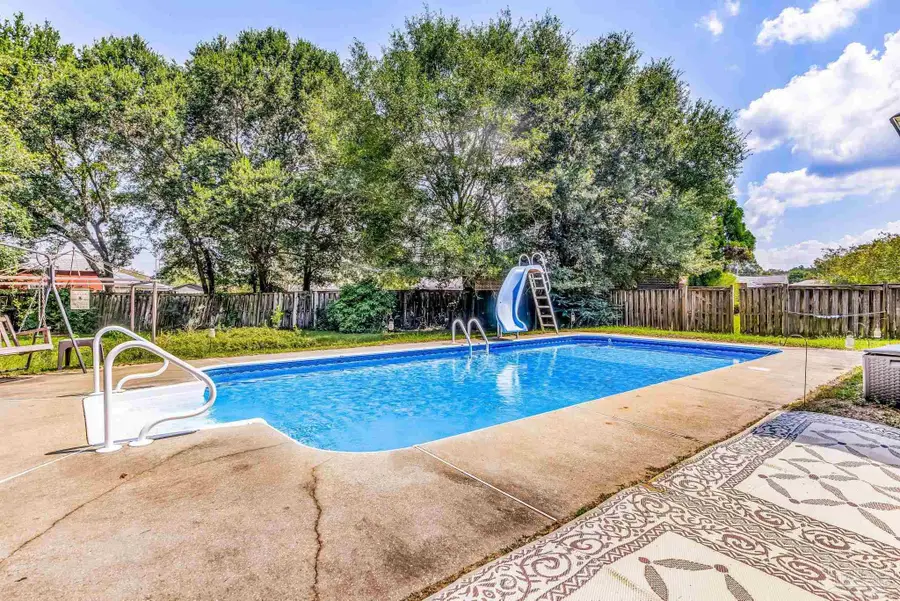 4685 Hilarita Cir, Pace, FL 32571 - Image #3