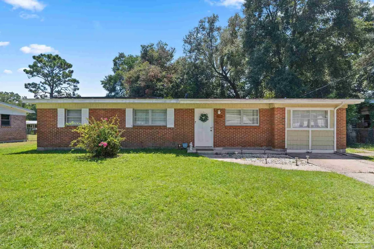 6022 Syrcle Ave, Milton, FL 32570 - Image #1