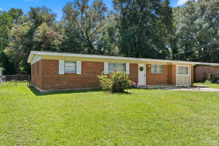 6022 Syrcle Ave, Milton, FL 32570 - Image #3