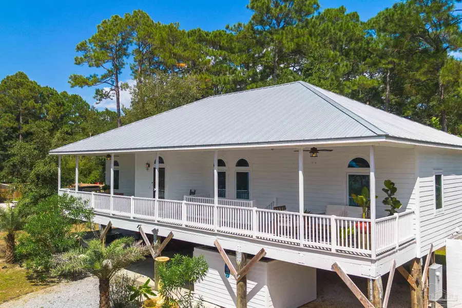 88 S 3rd St, Santa Rosa Beach, FL 32459 - #2