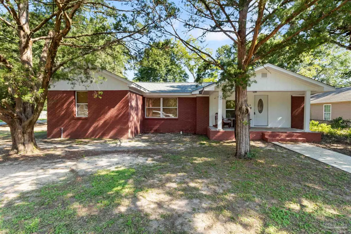 6608 Magnolia St, Milton, FL 32570 - Image #1