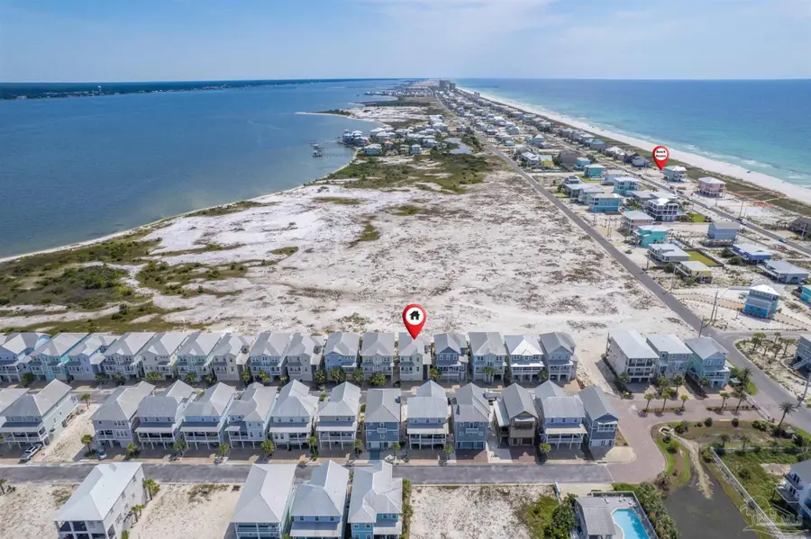 1426 Seaside Cir, Navarre, FL 32566 - Image #3