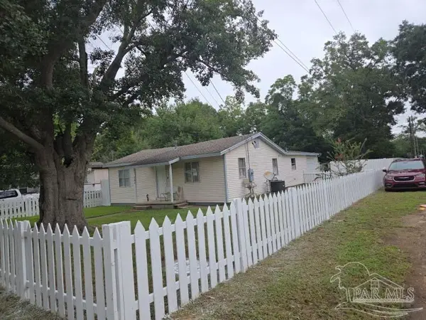 202 Ellington St, Cantonment, FL 32533