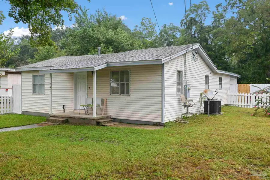 202 Ellington St, Cantonment, FL 32533 - Image #2