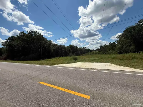0001 Chumuckla Hwy, Pace, FL 32571