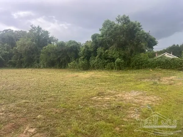 2909 W Lee St, Pensacola, FL 32505