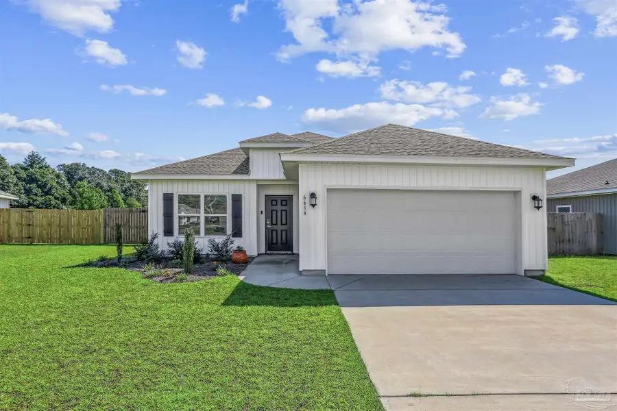6654 Sun Tree Cir, Pensacola, FL 32526 - Image #2