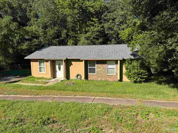 7709 Dartmoor Dr, Pensacola, FL 32514