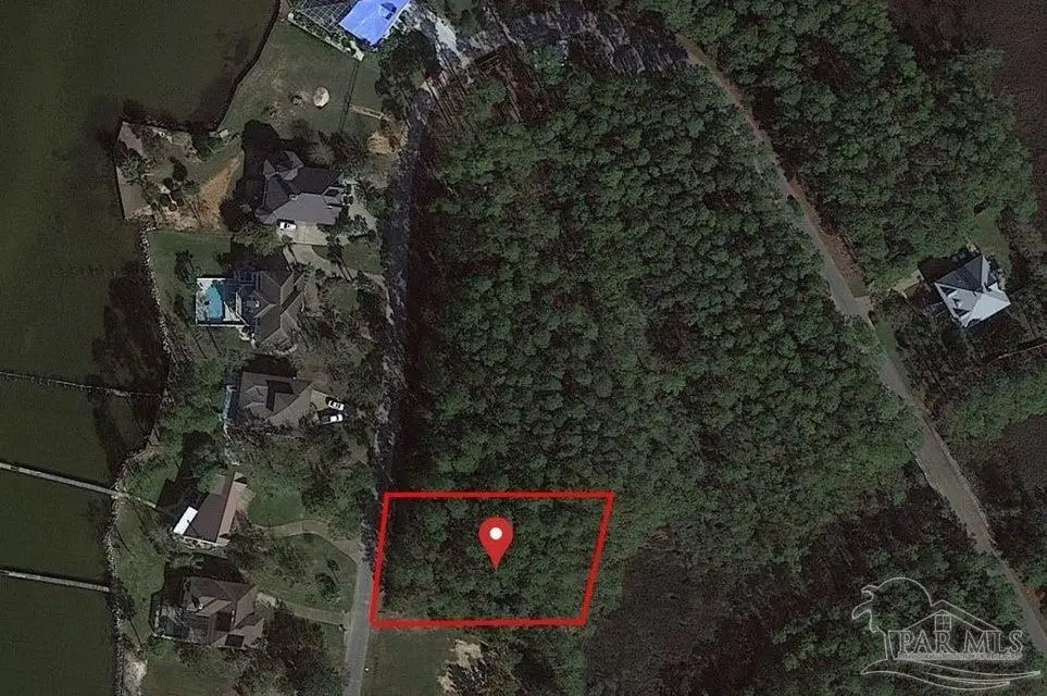 4529 Bayside Dr, Milton, FL 32583 - #1