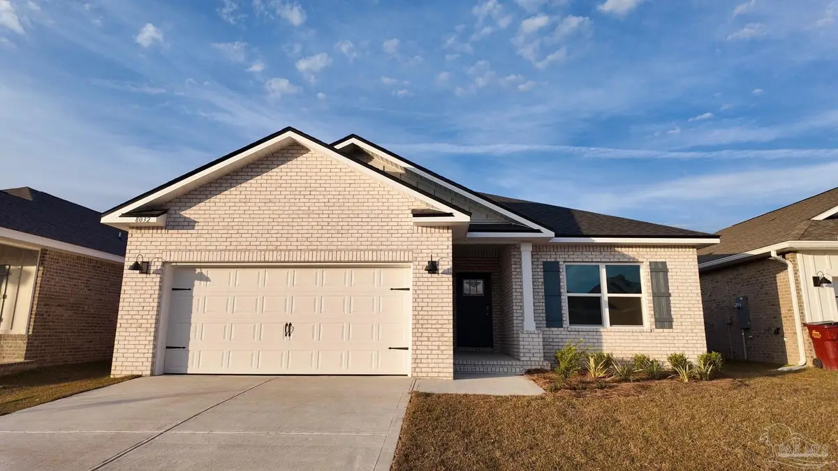 8032 Fir Tree Dr, Milton, FL 32583 - Image #1