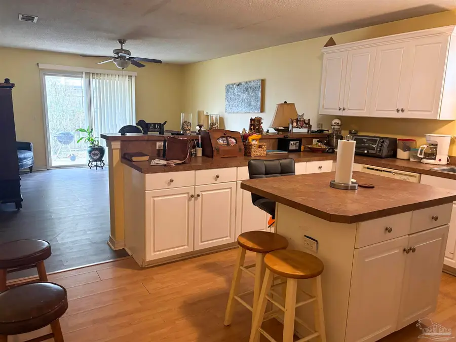 1060 Antigua Cir, Pensacola, FL 32506 - Image #3