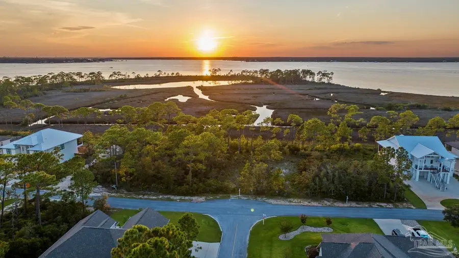 5314 North Shore Rd, Pensacola, FL 32507 - Image #2