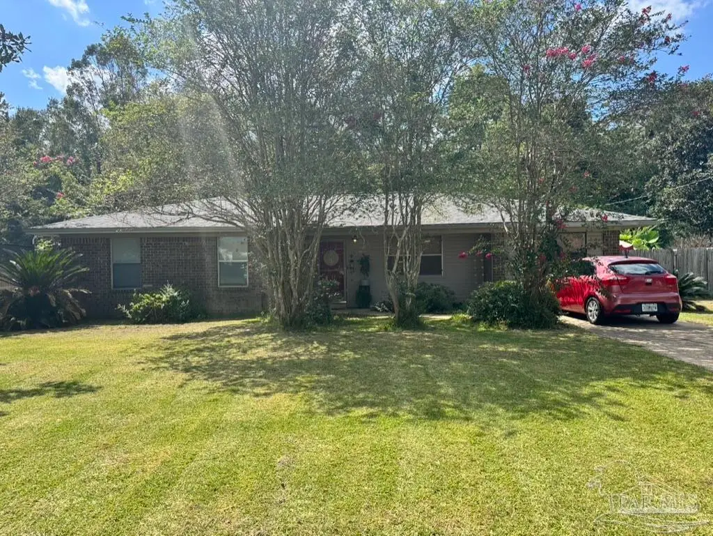 1347 Woodfield Dr, Cantonment, FL 32533 - Image #1