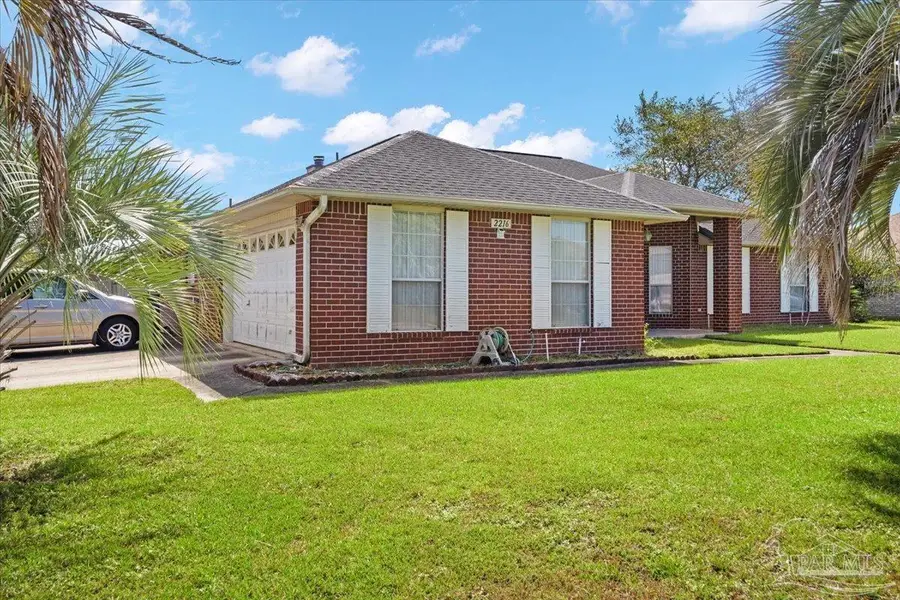 2216 Blue Lake Dr, Pensacola, FL 32506 - Image #2