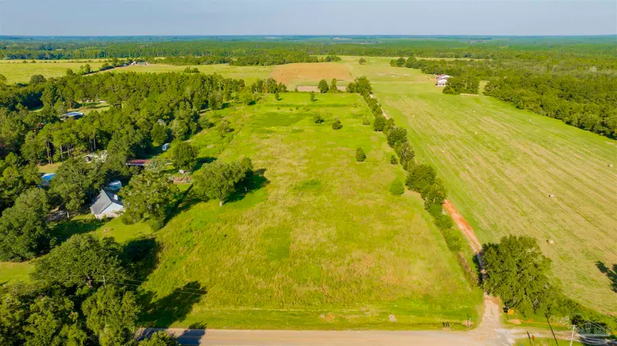 33951 Lee Rd, Robertsdale, AL 36567 - Image #2