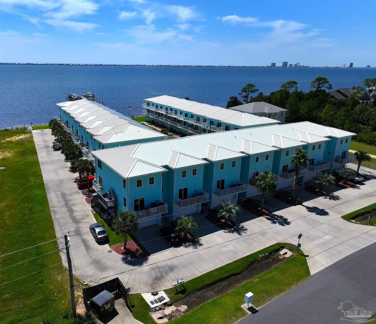940 Sound Harbor Cir, Gulf Breeze, FL 32563 - Image #1