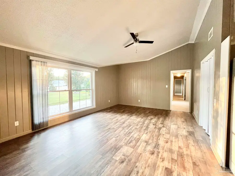 111 Dogwood Pl, Atmore, AL 36502 - Image #2