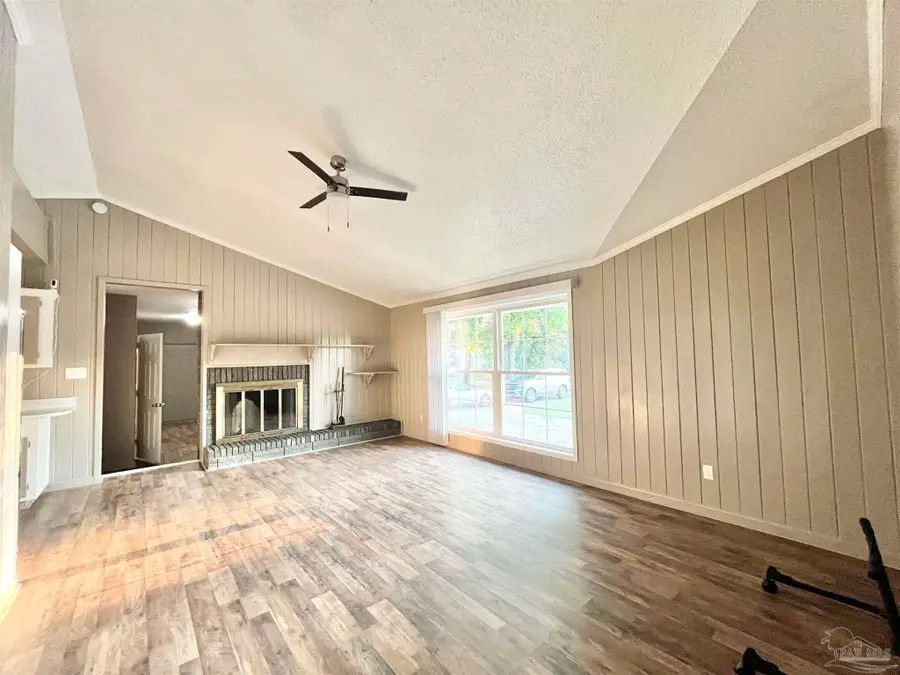 111 Dogwood Pl, Atmore, AL 36502 - Image #3