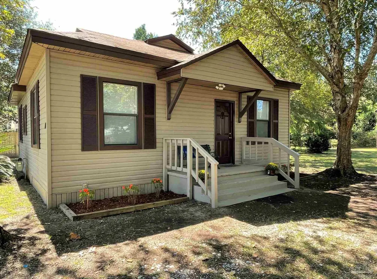 104 S Carney, Atmore, AL 36502 - Image #1