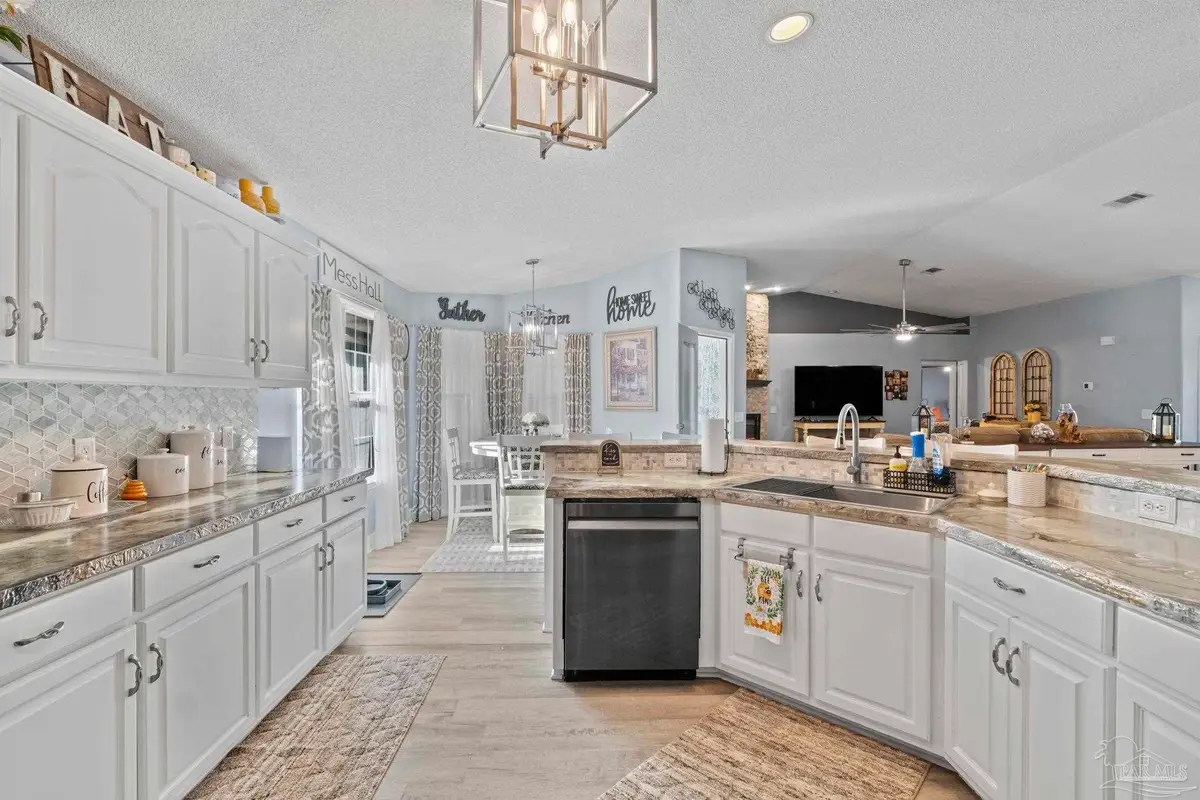 5434 Gardenbrook Blvd, Milton, FL 32570 - Image #1