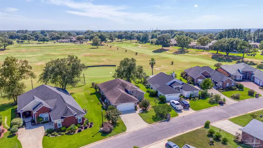 5757 Cobble Creek Dr, Pace, FL 32571 - Image #2