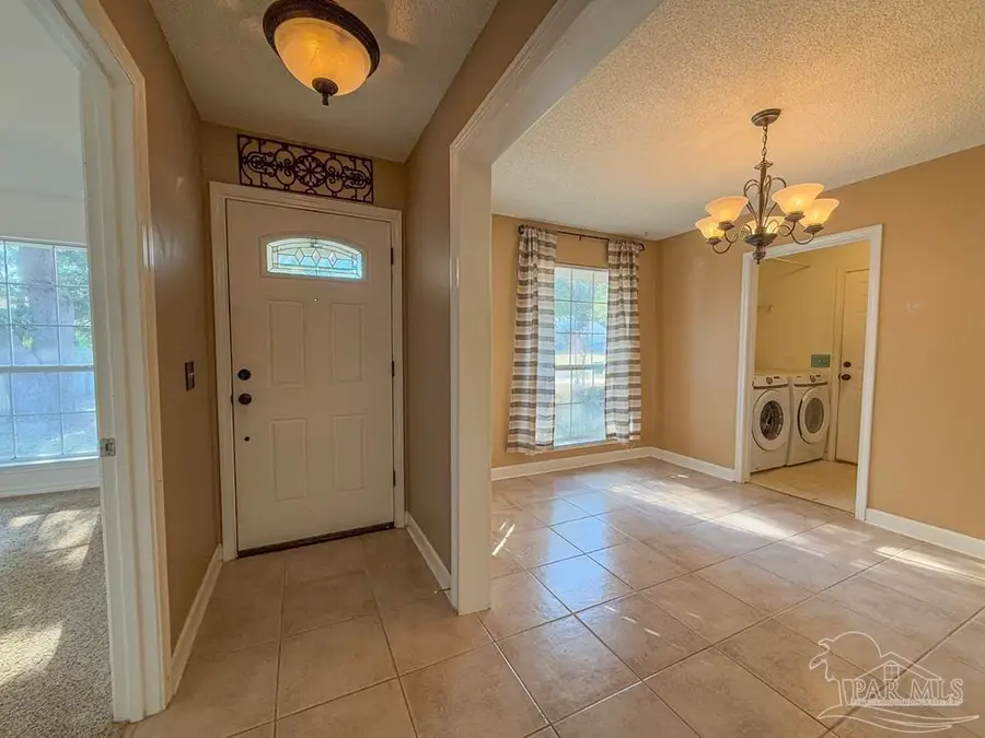 6902 Hanover Ct, Milton, FL 32570 - Image #3