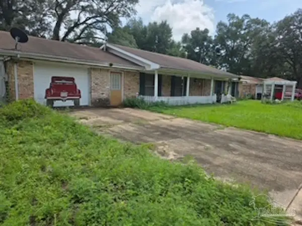 6869 Devonshire Cir, Pensacola, FL 32506