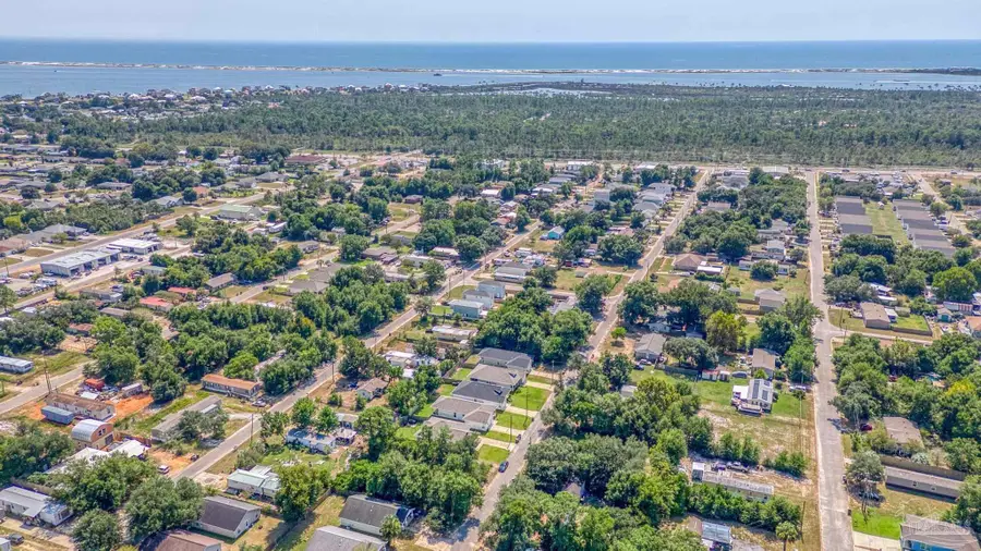 5208 Arrowhead Rd, Pensacola, FL 32507 - #3