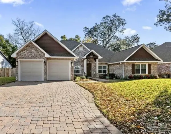 1438 E Shores Blvd, Gulf Breeze, FL 32563