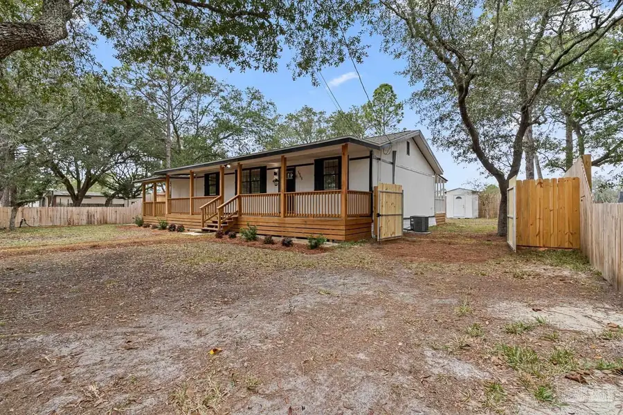 5968 Capitol Dr, Gulf Breeze, FL 32563 - Image #2