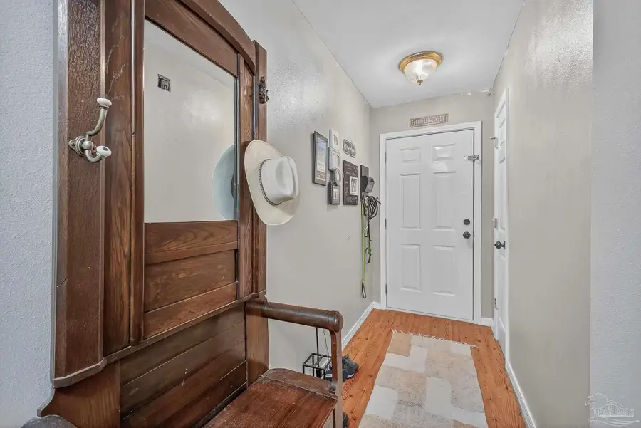 5325 Cherub Cir, Milton, FL 32583 - Image #2