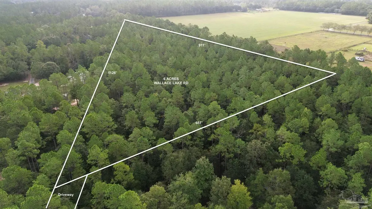 001 Wallace Lake Rd, Pace, FL 32571 - Image #1