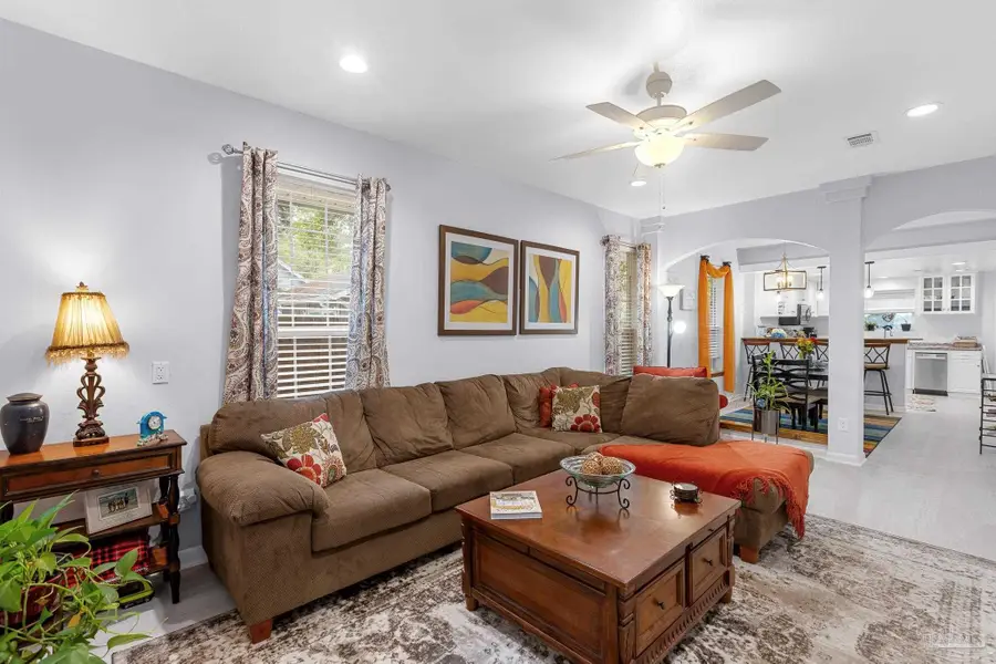 216 N B St, Pensacola, FL 32502 - Image #3