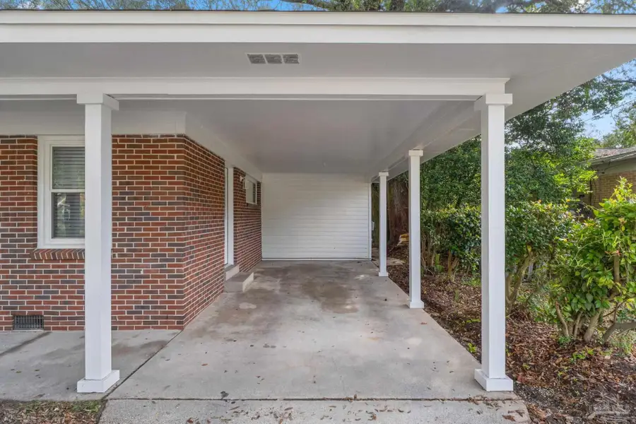 4252 Acacia Dr, Pensacola, FL 32503 - Image #3
