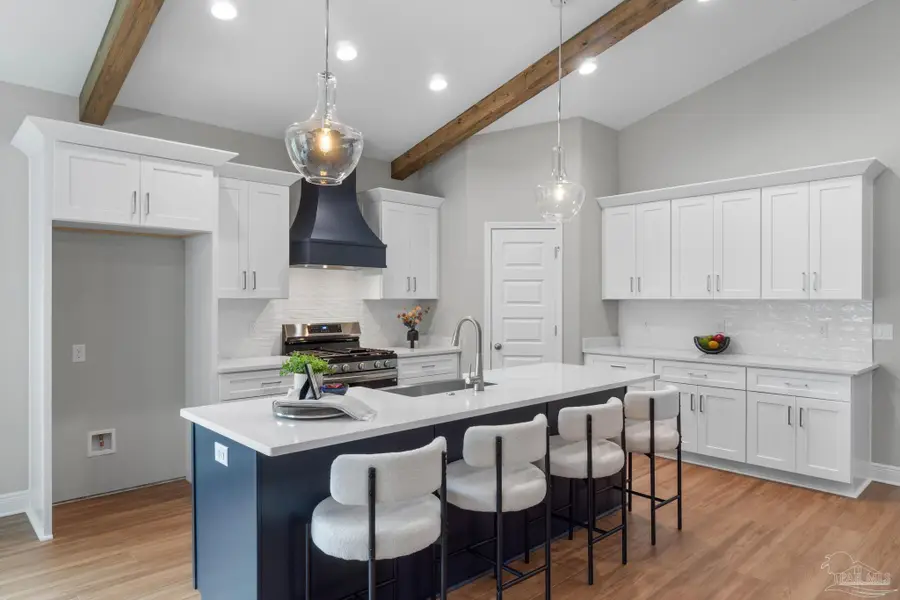 406 Hancock Ln, Pensacola, FL 32503 - Image #2