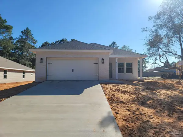 8401 Segura St, Navarre, FL 32566